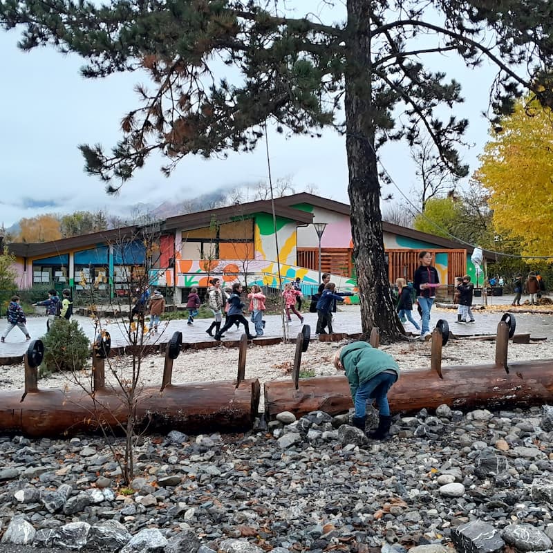 vignette podcast parc du massif des bauges aménagement cour ecole (1)